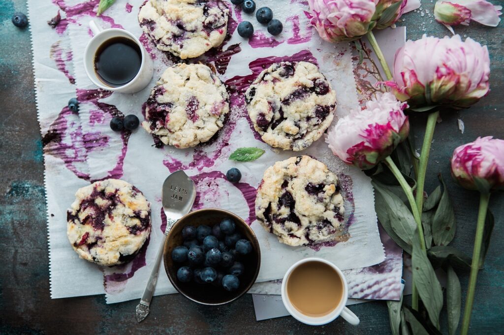 Blueberry Scones / https://storage.googleapis.com/cloud-samples-data/generative-ai/image/scones.jpg